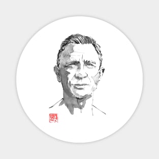 daniel craig Magnet